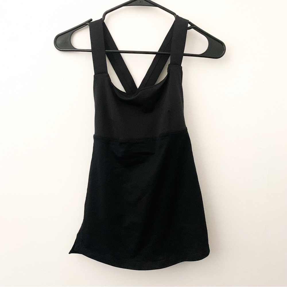 Lululemon Black Tank Criss Cross Strap w/Built-in Sports Bra